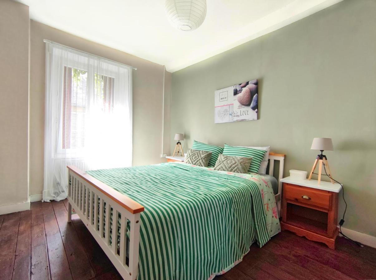 Number 22 - Le Dorat - Apartment 3 With Garden & Free Parking Екстер'єр фото